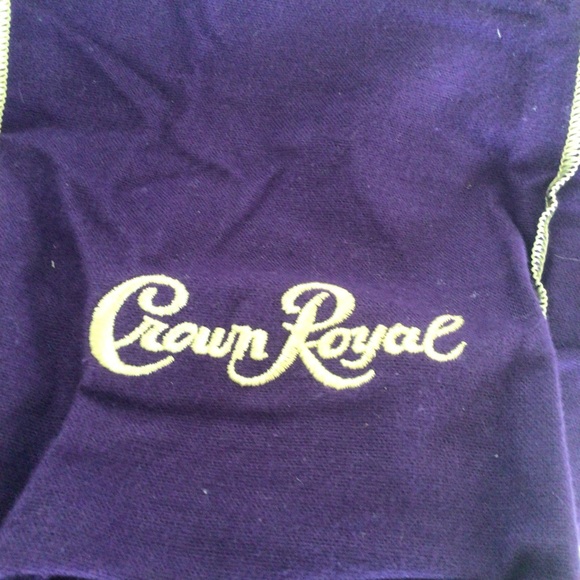 8 Crown Royal 9'' Draw String Purple Bags - Picture 4 of 5